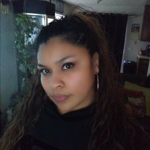 Meet your Posher, Tina